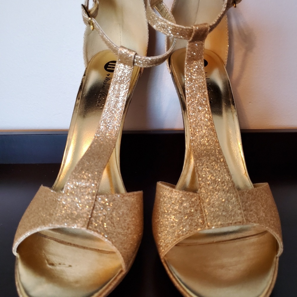 Gold glitter shoes